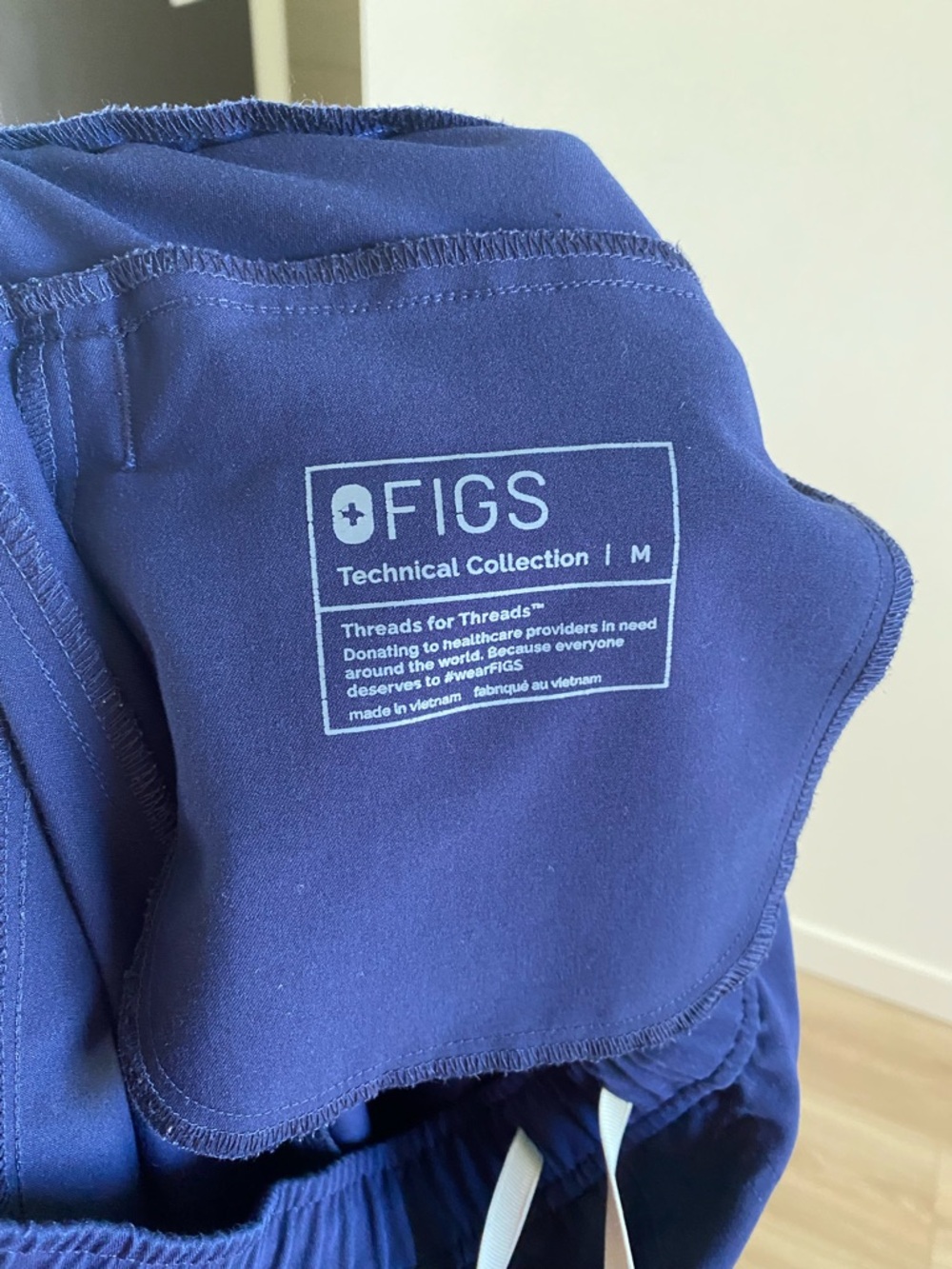 Figs Navy Blue Scrub Set Men’s Medium - Picture 6 of 9